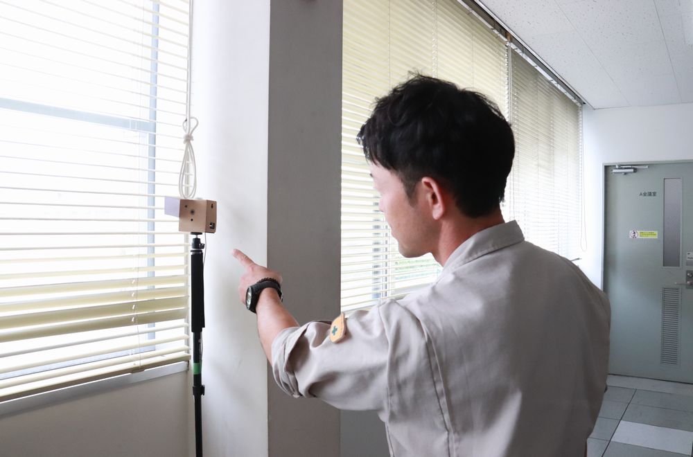 通過圖像識別人臉、捕捉員工動向的設備